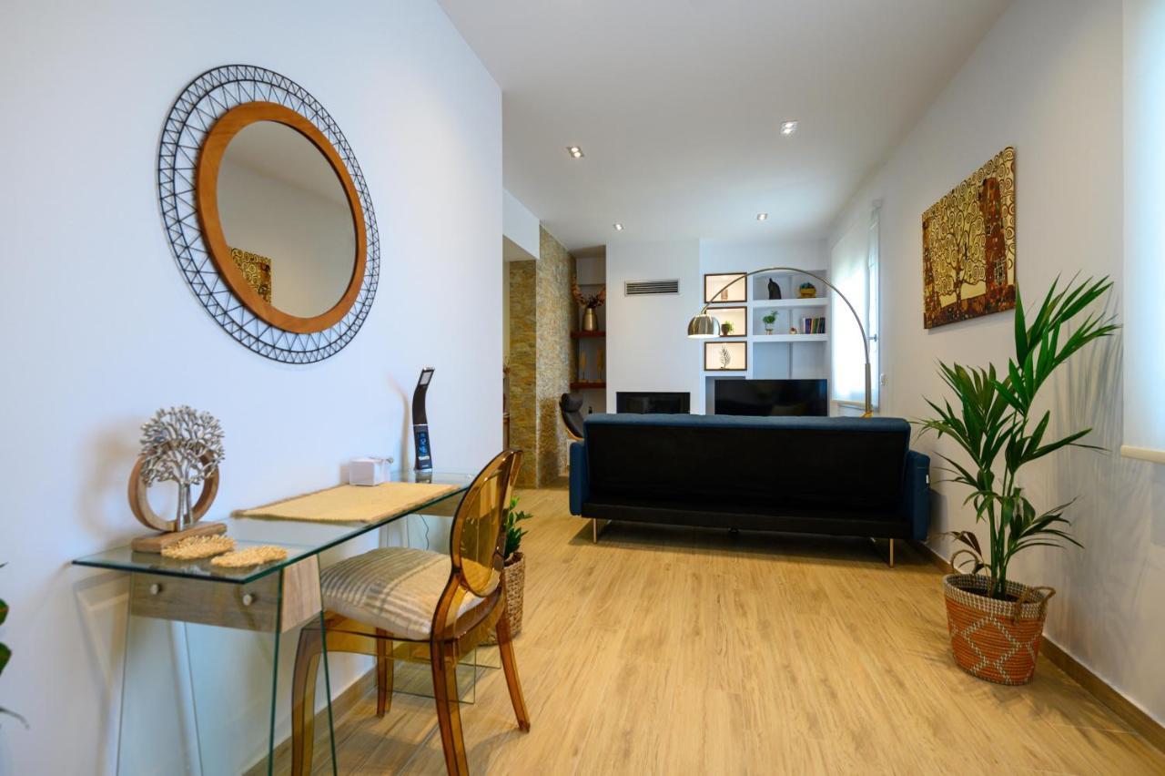 קלמאטה Chic Apartment In Nature, 5-Min Walk To The Beach מראה חיצוני תמונה