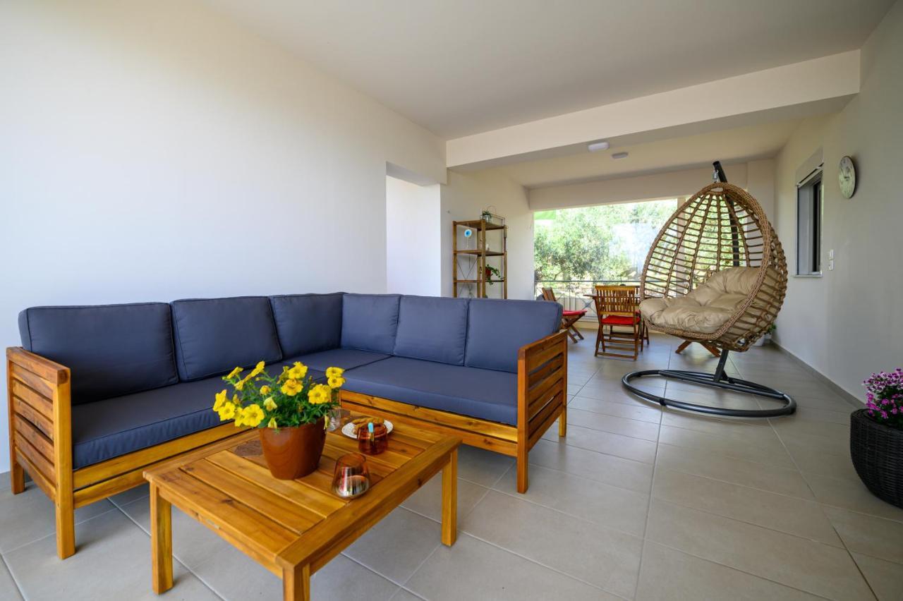 קלמאטה Chic Apartment In Nature, 5-Min Walk To The Beach מראה חיצוני תמונה