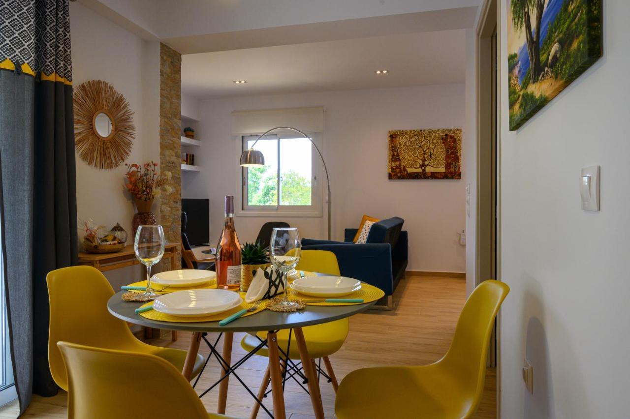 קלמאטה Chic Apartment In Nature, 5-Min Walk To The Beach מראה חיצוני תמונה