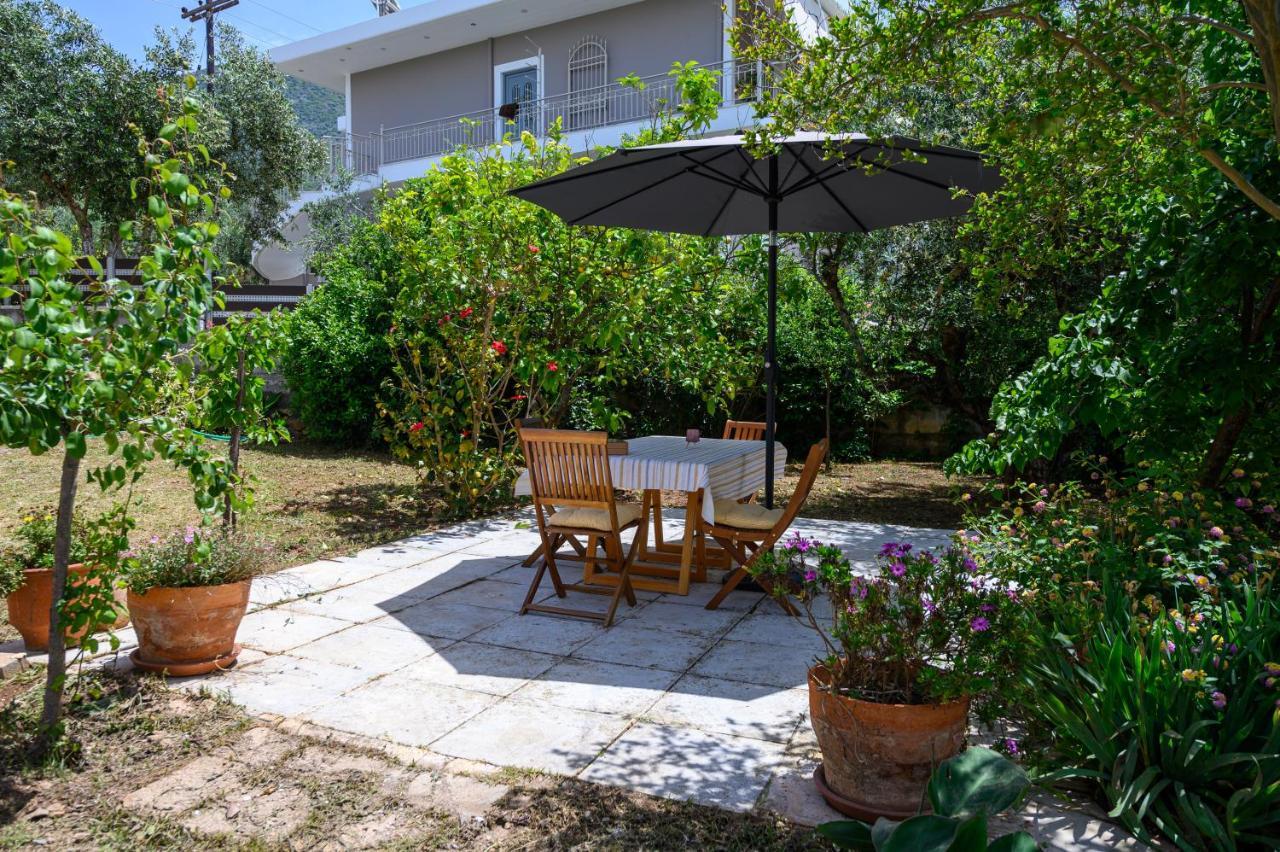 קלמאטה Chic Apartment In Nature, 5-Min Walk To The Beach מראה חיצוני תמונה